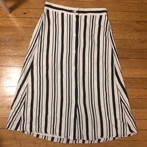 Black and white button up skirt from LOFT